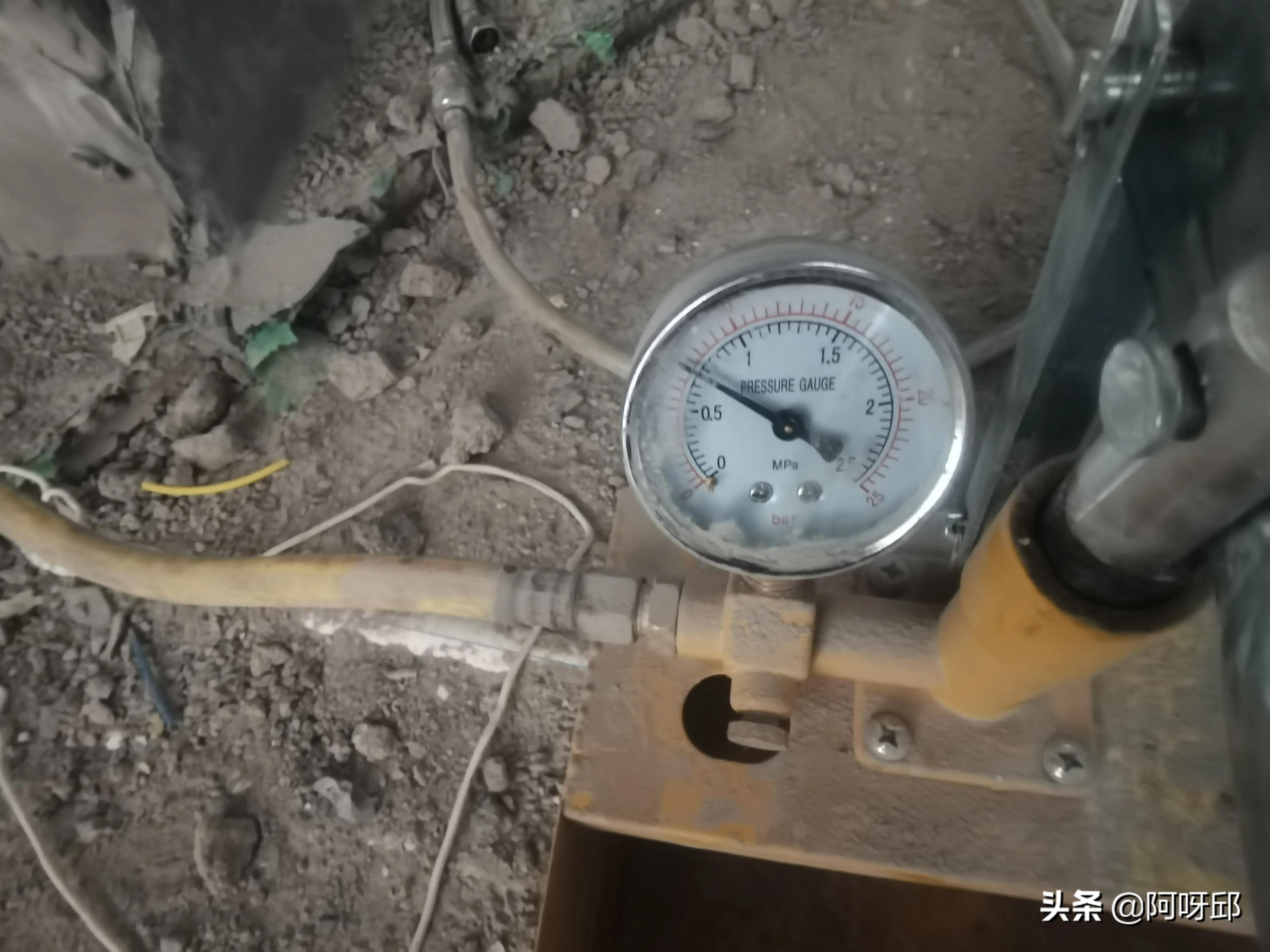 有地暖怎么改水電_水地暖改電地暖_地暖改水電能走地面嗎